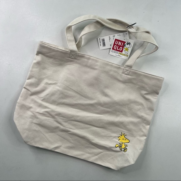 Kaws x Uniqlo Snoopy Peanuts Reusable Tote Bag - Picture 2 of 5